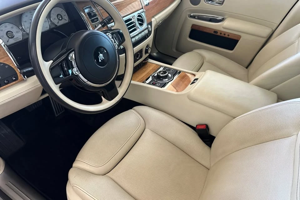 2018 Rolls-Royce Ghost 1st Gen - Image 11 of 19