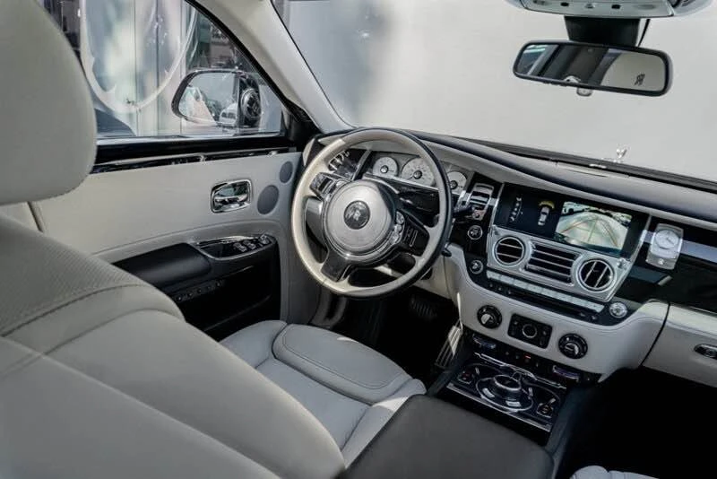 2018 Rolls-Royce Ghost 1st Gen - Image 7 of 8