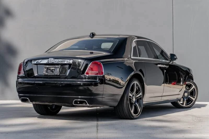 2018 Rolls-Royce Ghost 1st Gen - Image 3 of 8