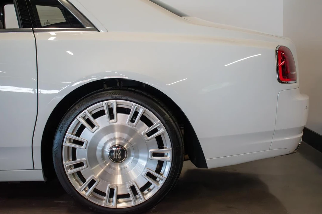2018 Rolls-Royce Ghost 1st Gen - Image 19 of 21