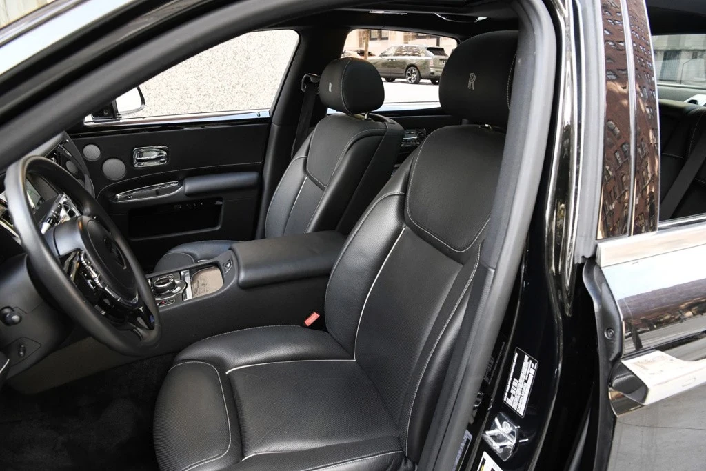 2018 Rolls-Royce Ghost 1st Gen - Image 10 of 12