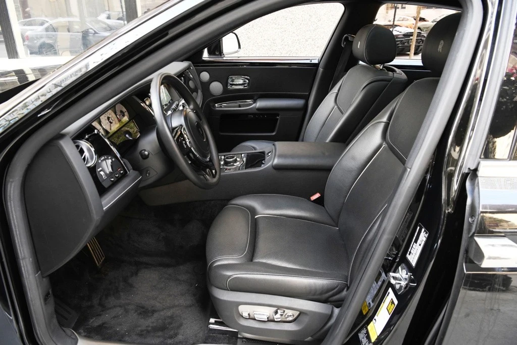 2018 Rolls-Royce Ghost 1st Gen - Image 9 of 12