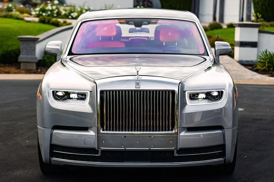 2018 Rolls-Royce Phantom VIII - Image 2 of 20