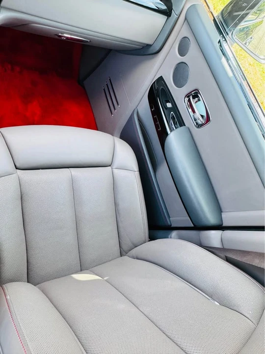 2018 Rolls-Royce Phantom VIII - Image 16 of 19