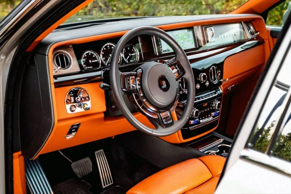 2018 Rolls-Royce Phantom VIII - Image 11 of 18