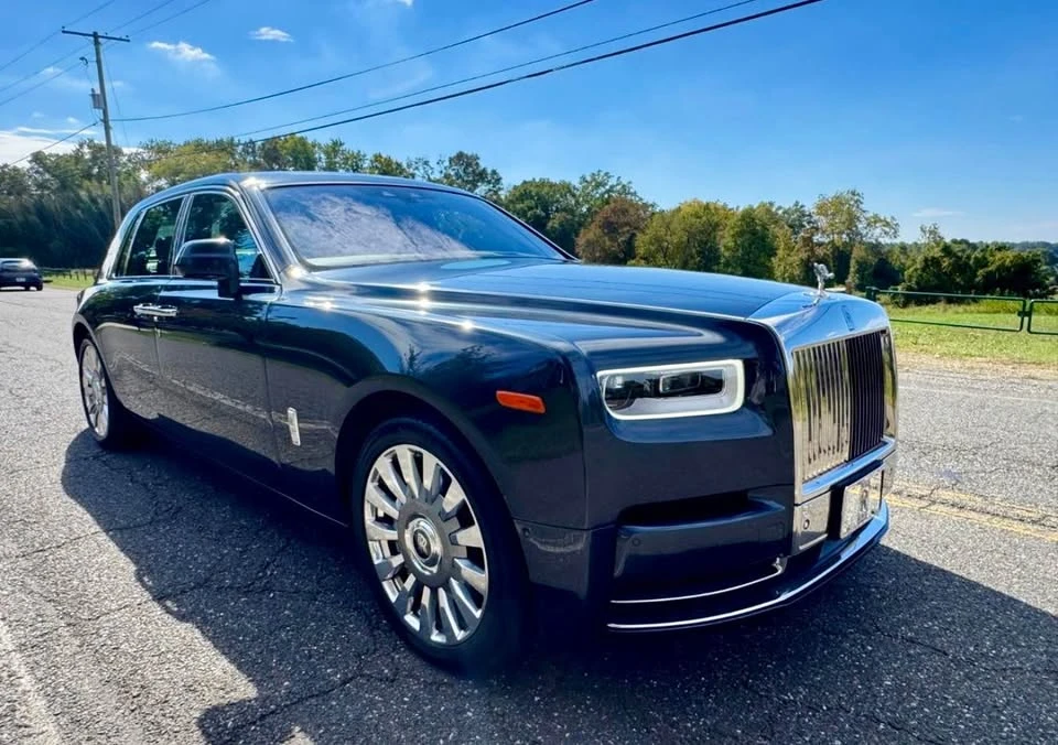 2018 Rolls-Royce Phantom VIII - Image 2 of 16