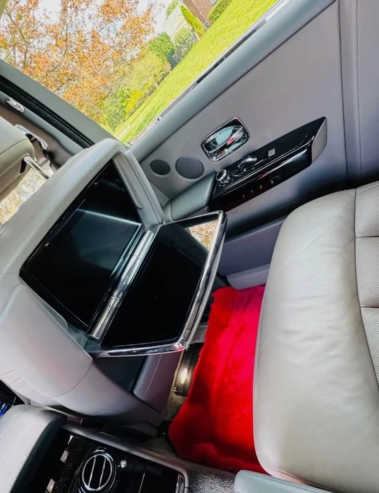 2018 Rolls-Royce Phantom VIII - Image 9 of 16