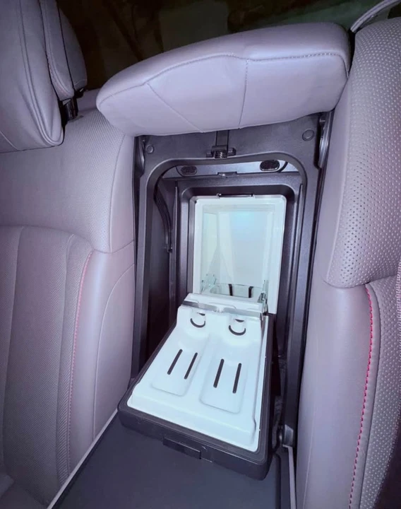 2018 Rolls-Royce Phantom VIII - Image 12 of 16
