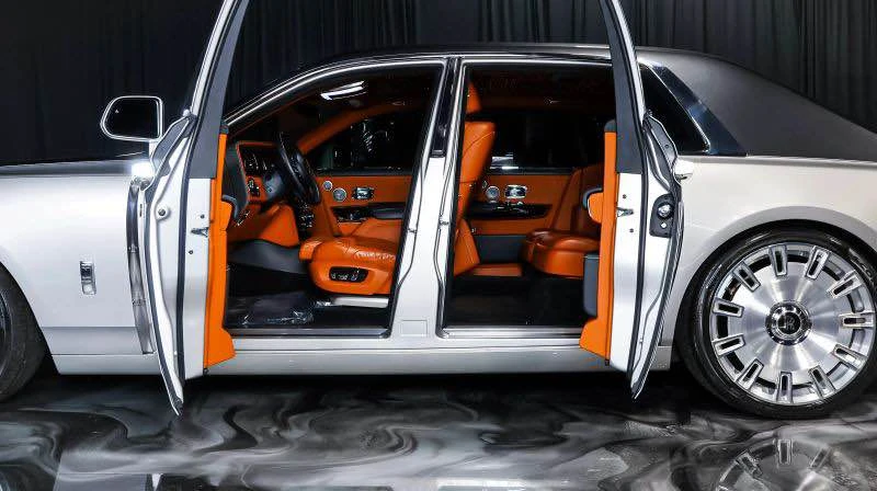 2018 Rolls-Royce Phantom VIII - Image 11 of 20