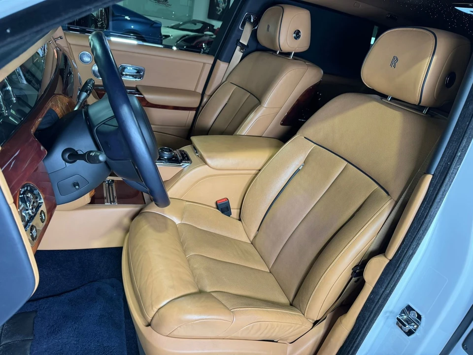 2018 Rolls-Royce Phantom VIII - Image 10 of 12