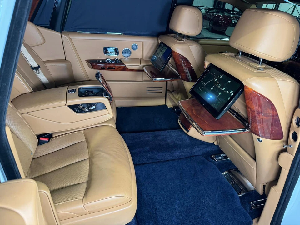 2018 Rolls-Royce Phantom VIII - Image 17 of 21
