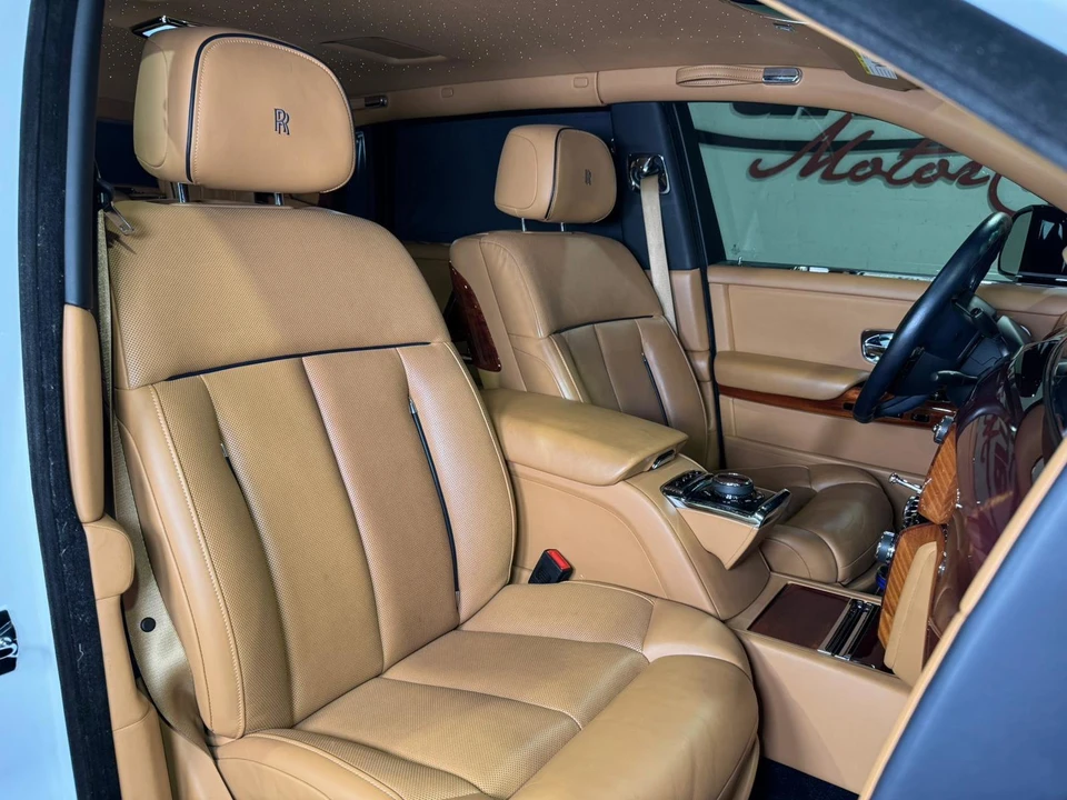 2018 Rolls-Royce Phantom VIII - Image 18 of 21