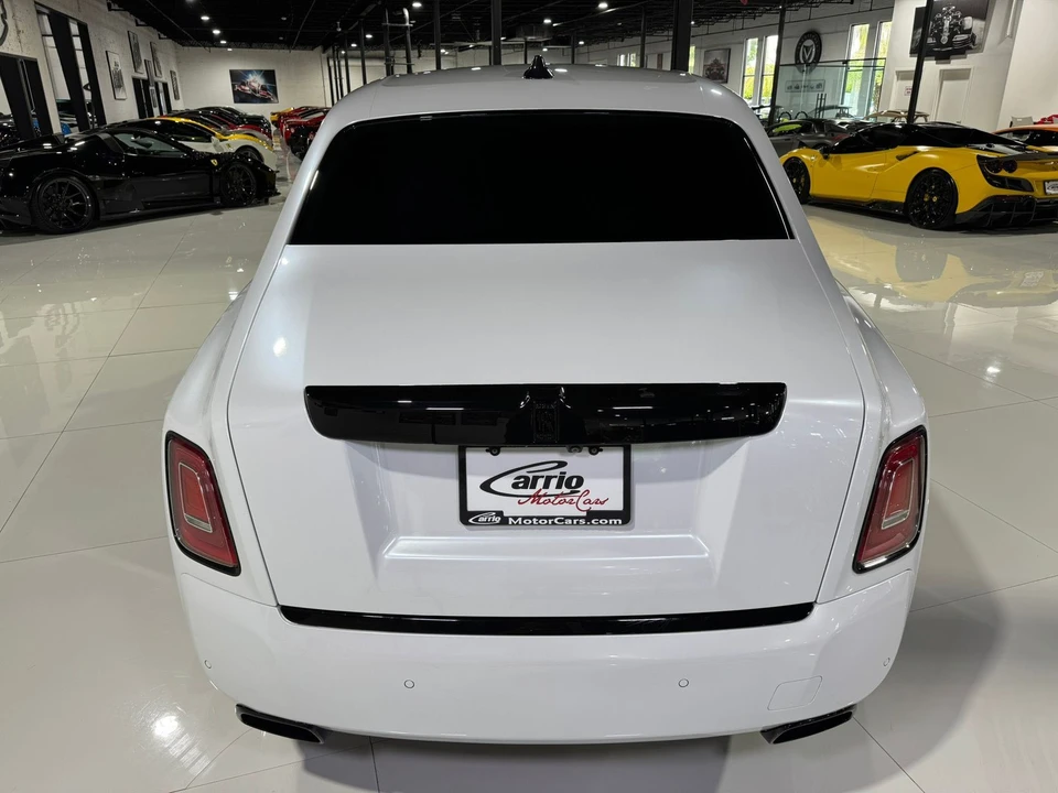 2018 Rolls-Royce Phantom VIII - Image 6 of 12