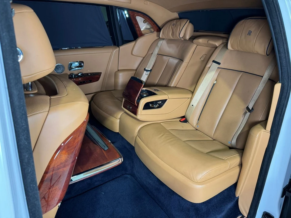 2018 Rolls-Royce Phantom VIII - Image 12 of 12