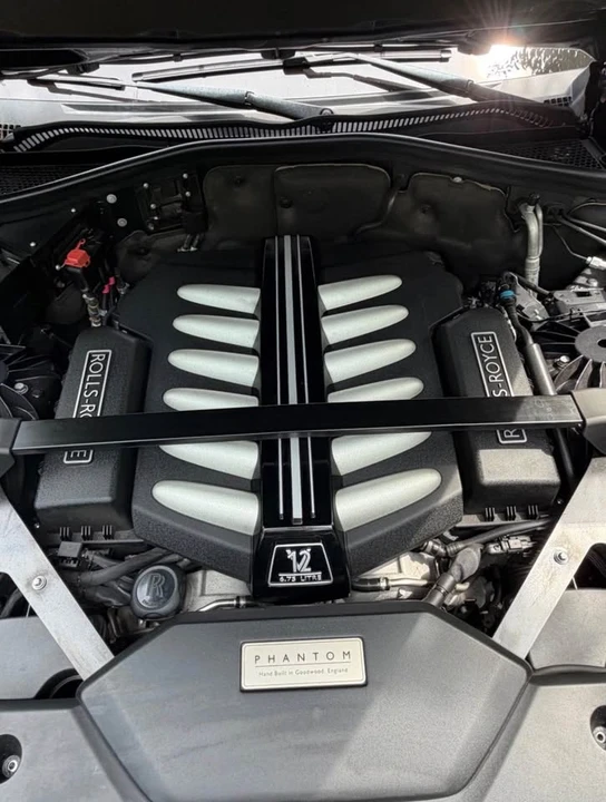 2018 Rolls-Royce Phantom VIII - Image 18 of 19