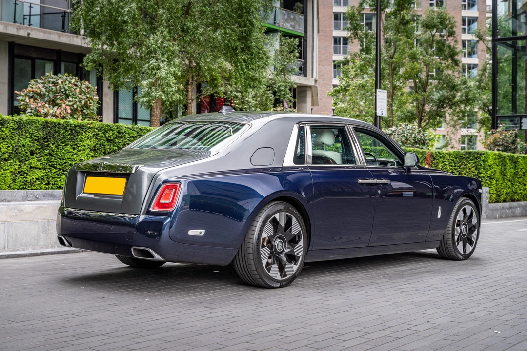 2018 Rolls-Royce Phantom VIII - Image 5 of 31