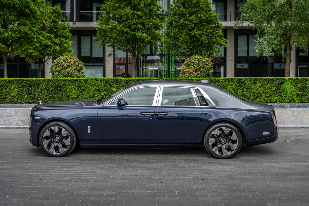 2018 Rolls-Royce Phantom VIII - Image 8 of 31