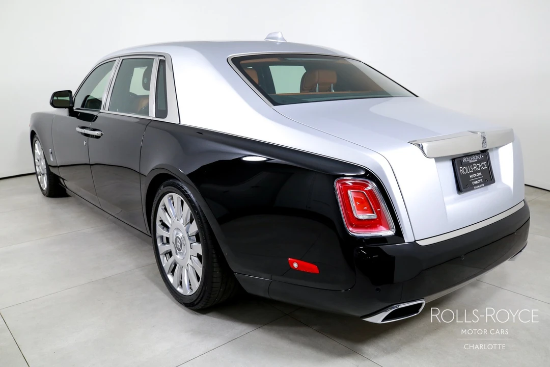 2018 Rolls-Royce Phantom VIII - Image 8 of 12