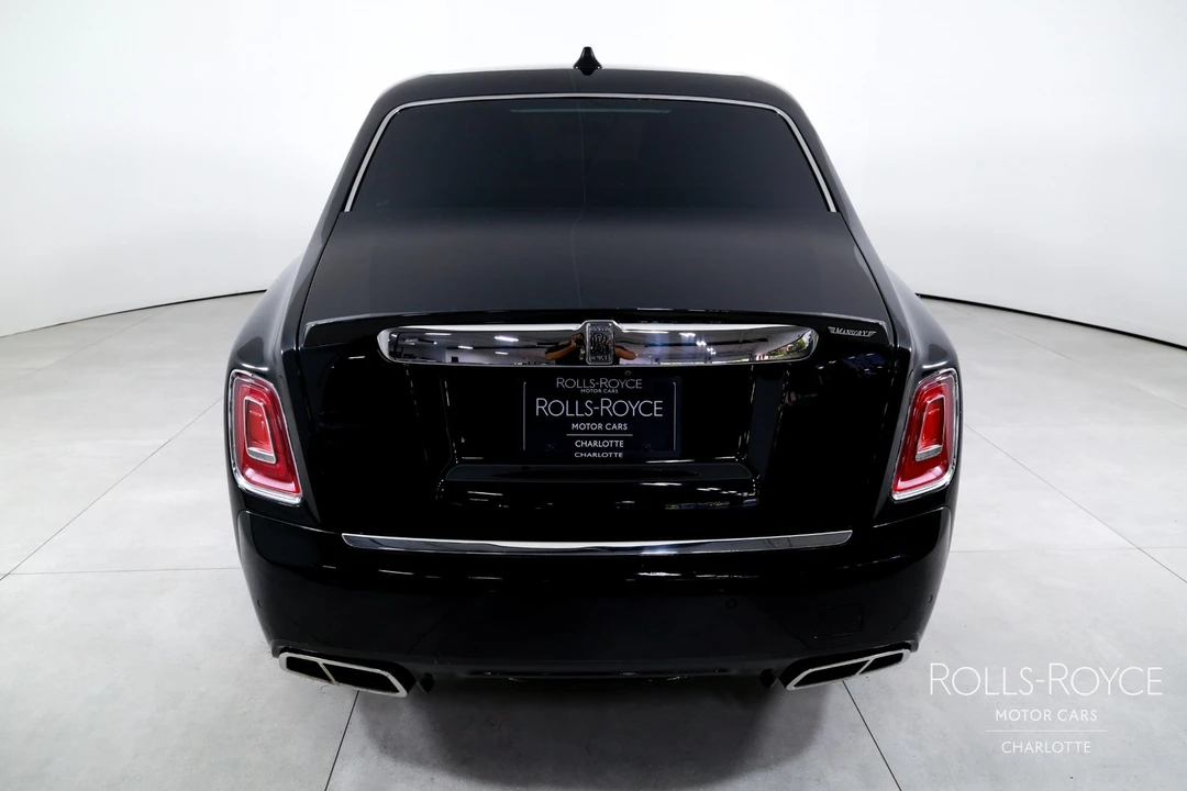 2018 Rolls-Royce Phantom VIII - Image 9 of 31