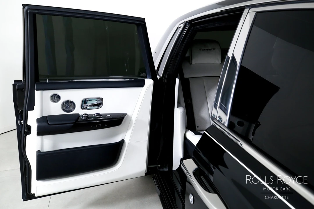 2018 Rolls-Royce Phantom VIII - Image 28 of 31