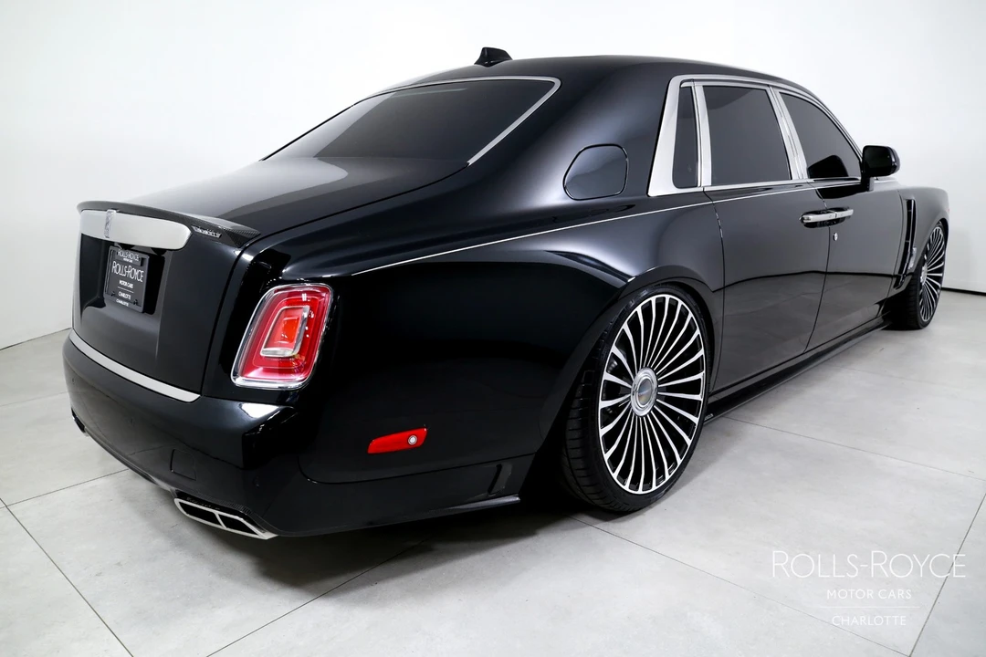 2018 Rolls-Royce Phantom VIII - Image 2 of 31