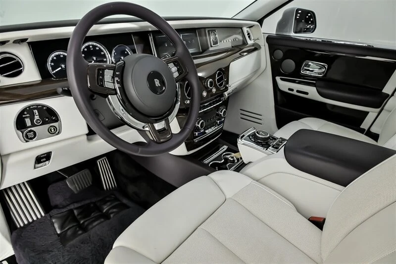 2018 Rolls-Royce Phantom VIII - Image 21 of 21