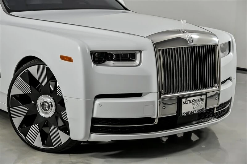 2018 Rolls-Royce Phantom VIII - Image 3 of 12