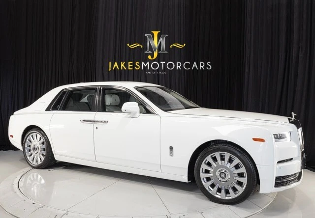 2018 Rolls-Royce Phantom VIII - Image 15 of 24