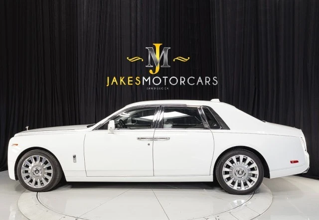 2018 Rolls-Royce Phantom VIII - Image 2 of 24