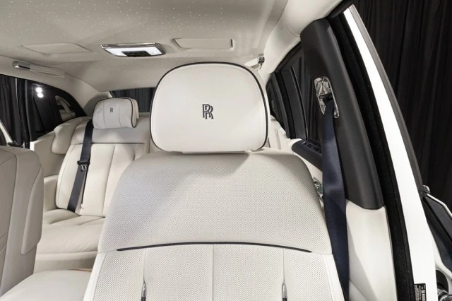 2018 Rolls-Royce Phantom VIII - Image 22 of 24