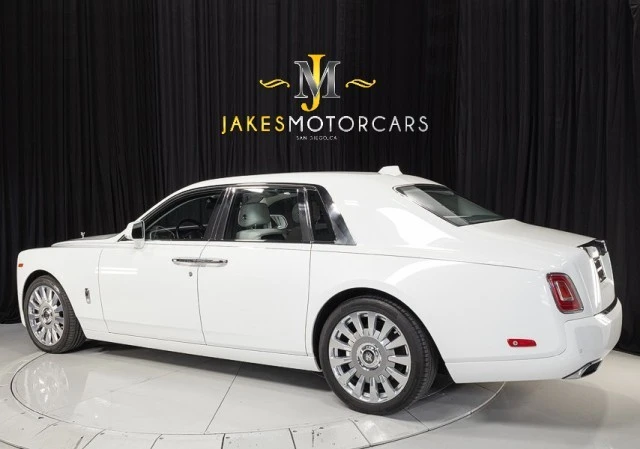 2018 Rolls-Royce Phantom VIII - Image 7 of 24