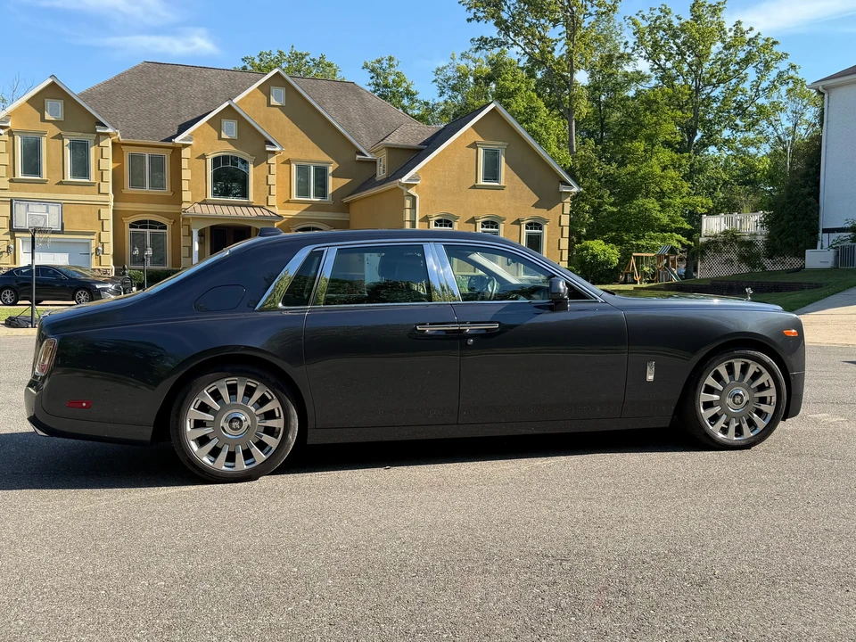 2018 Rolls-Royce Phantom VIII - Image 15 of 31