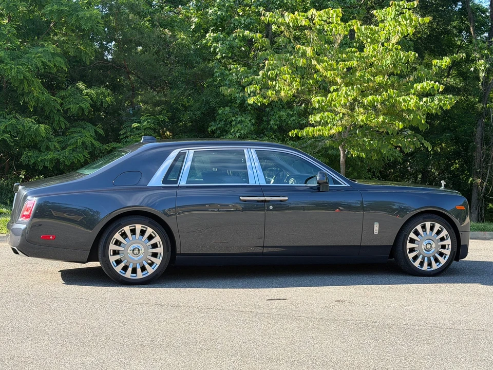 2018 Rolls-Royce Phantom VIII - Image 16 of 31