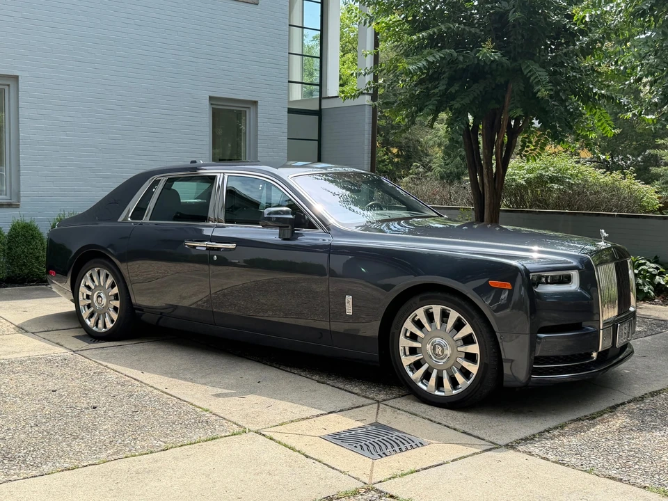 2018 Rolls-Royce Phantom VIII - Image 5 of 31