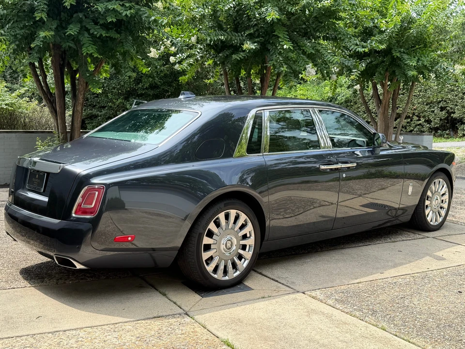 2018 Rolls-Royce Phantom VIII - Image 25 of 31