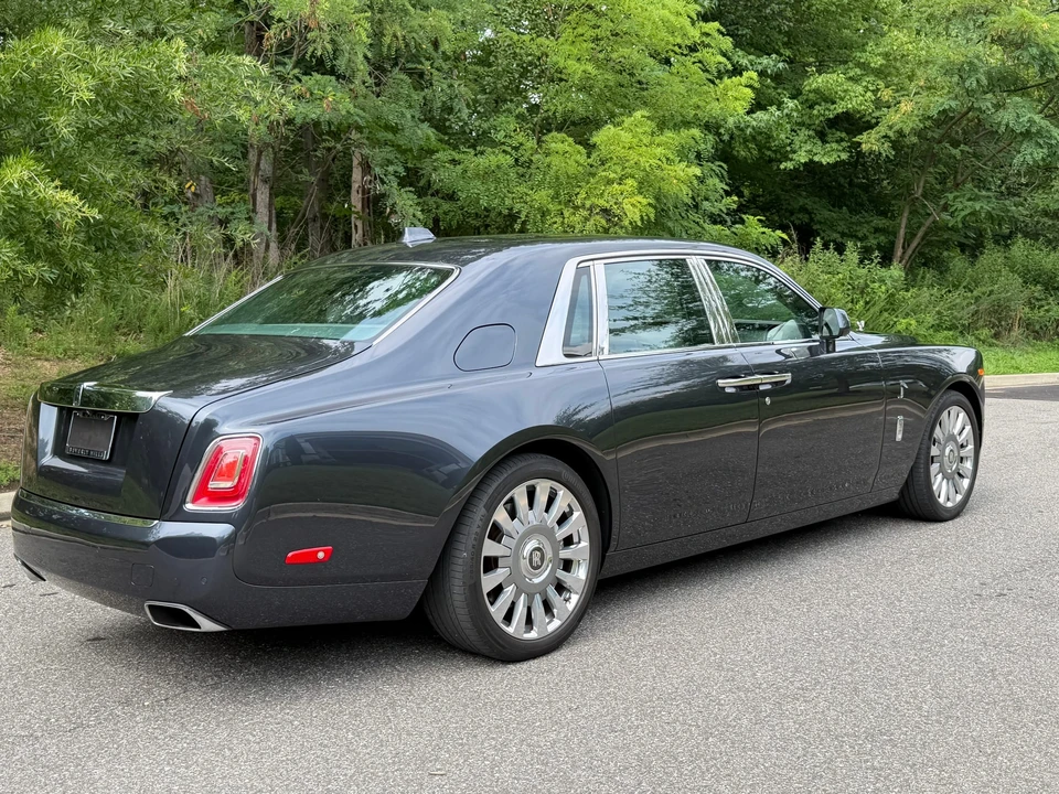 2018 Rolls-Royce Phantom VIII - Image 24 of 31