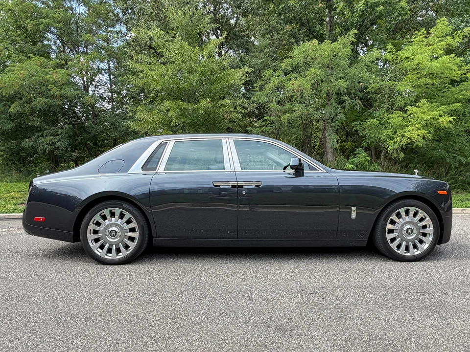 2018 Rolls-Royce Phantom VIII - Image 13 of 31