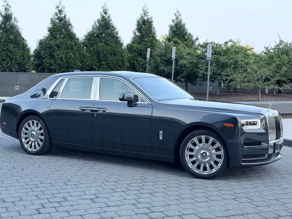 2018 Rolls-Royce Phantom VIII - Image 4 of 31