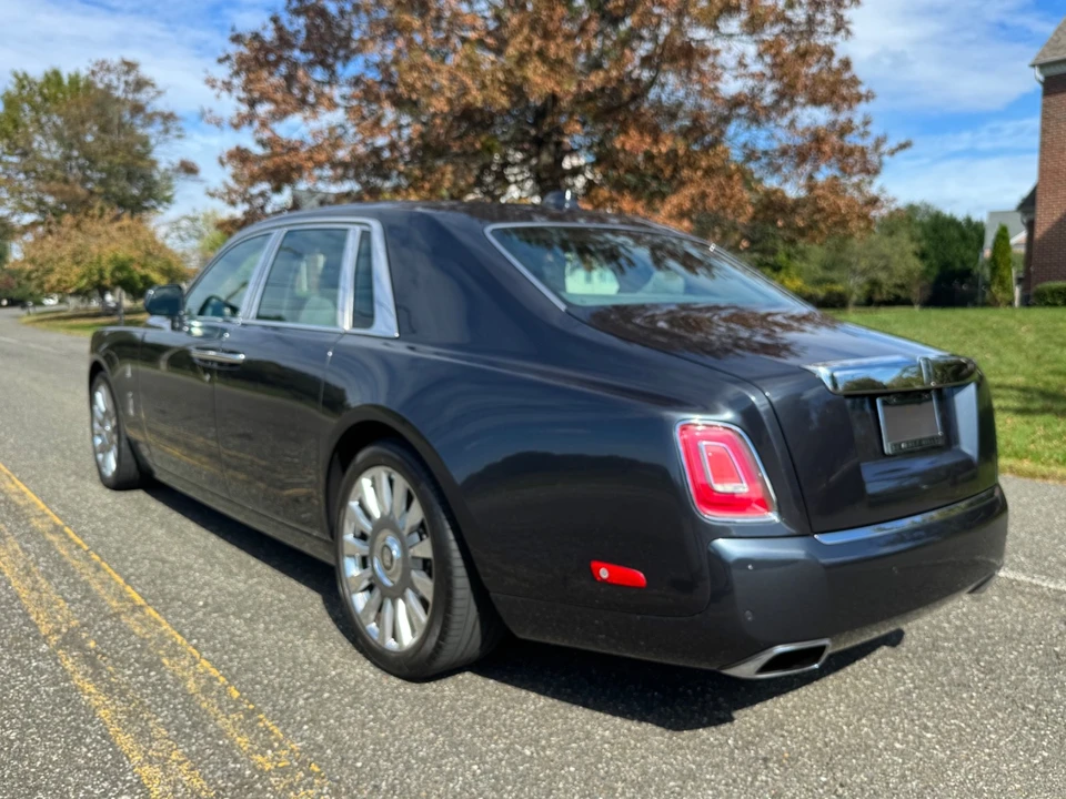 2018 Rolls-Royce Phantom VIII - Image 7 of 21