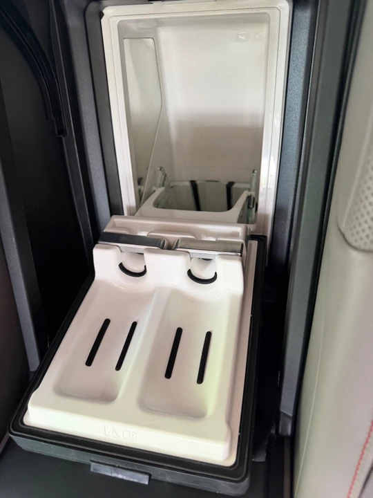 2018 Rolls-Royce Phantom VIII - Image 26 of 31