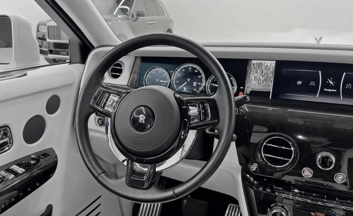 2018 Rolls-Royce Phantom VIII - Image 4 of 8