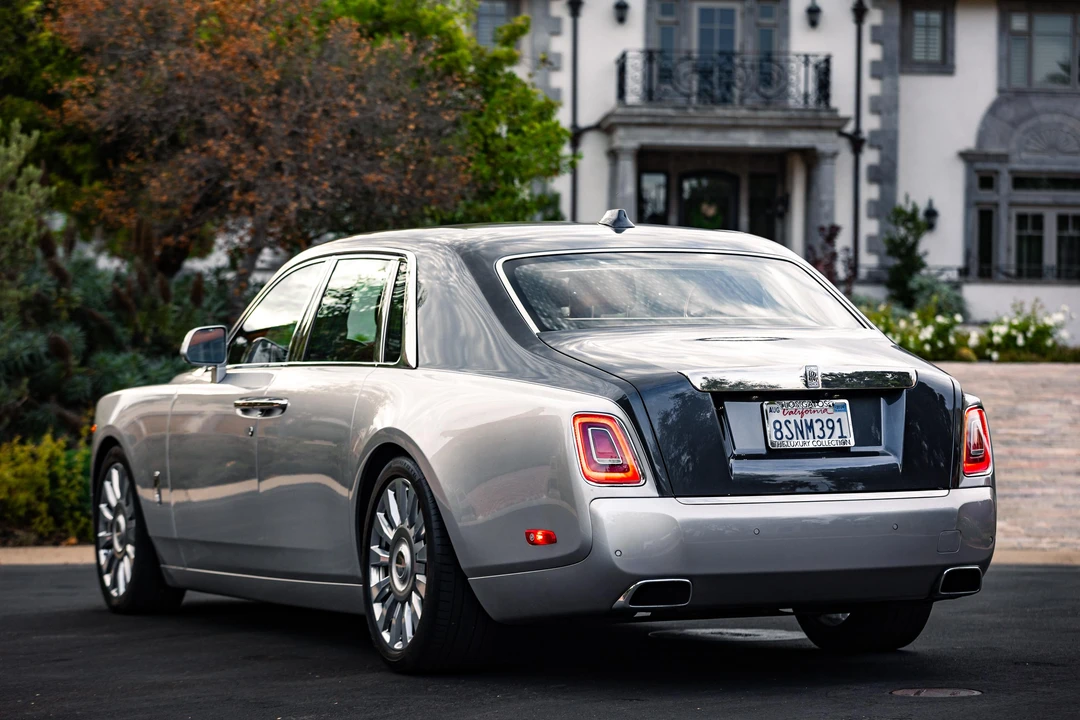 2018 Rolls-Royce Phantom VIII - Image 10 of 31