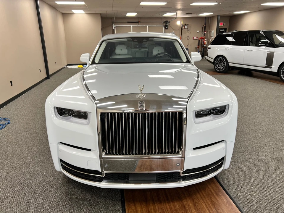 2018 Rolls-Royce Phantom VIII - Image 14 of 31