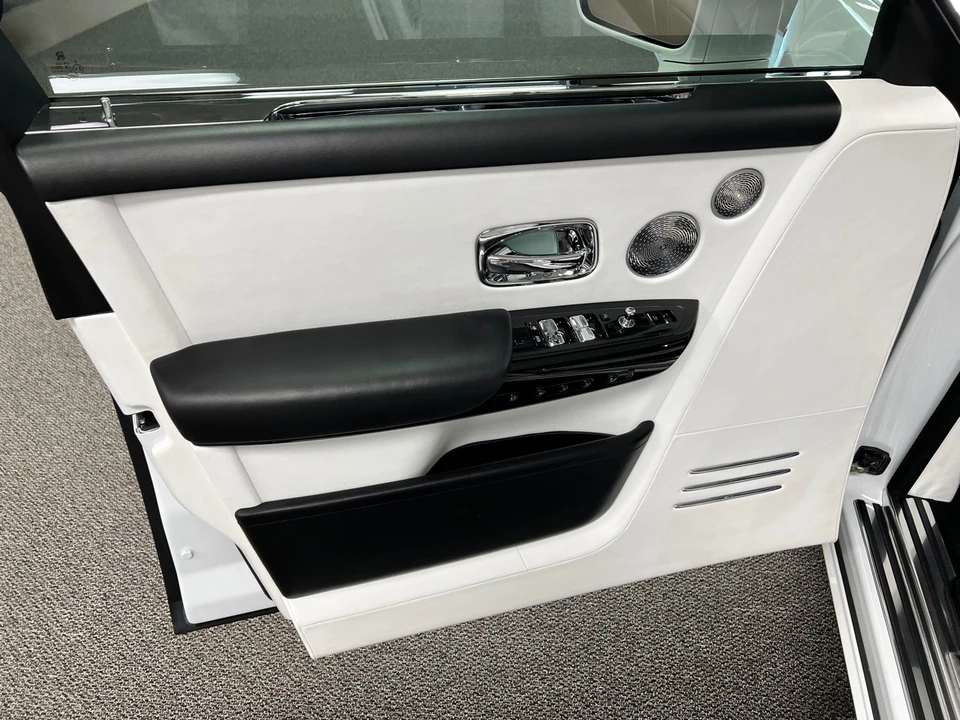2018 Rolls-Royce Phantom VIII - Image 30 of 31