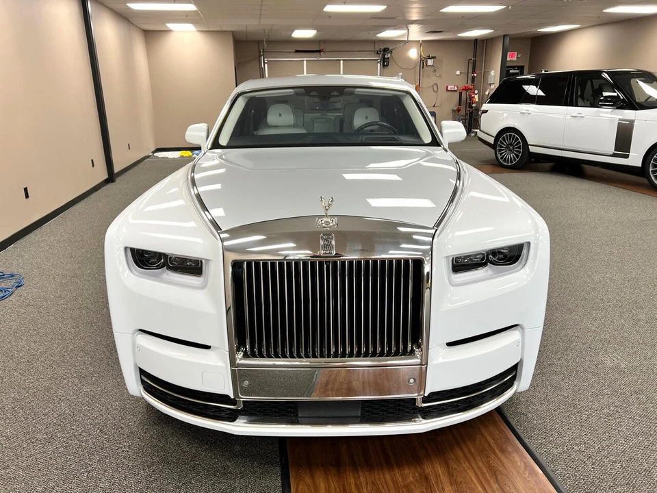 2018 Rolls-Royce Phantom VIII - Image 14 of 21