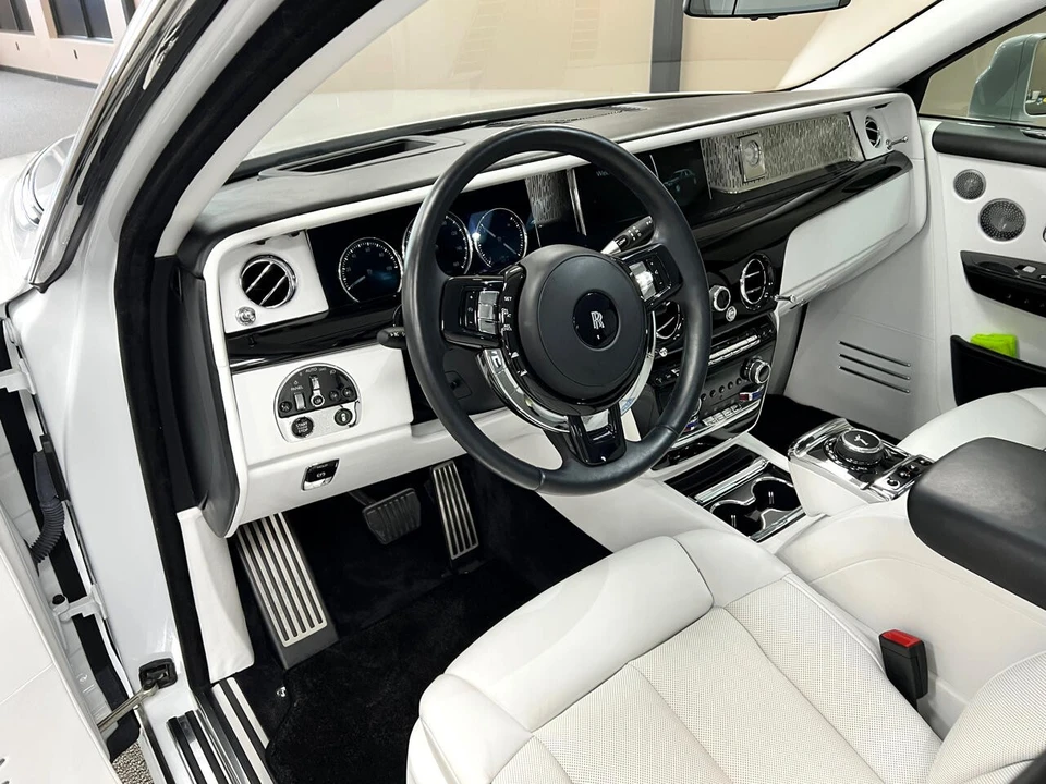 2018 Rolls-Royce Phantom VIII - Image 27 of 31