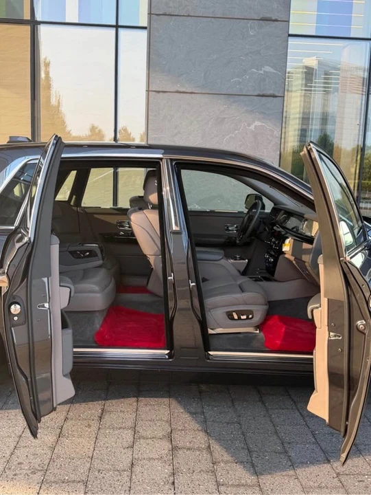 2018 Rolls-Royce Phantom VIII - Image 19 of 20