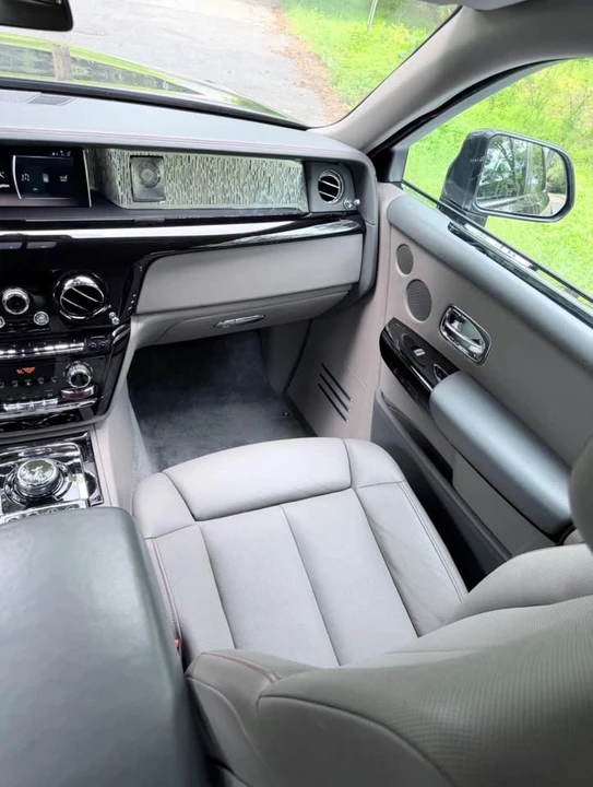 2018 Rolls-Royce Phantom VIII - Image 14 of 20