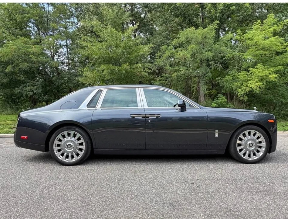 2018 Rolls-Royce Phantom VIII - Image 2 of 20
