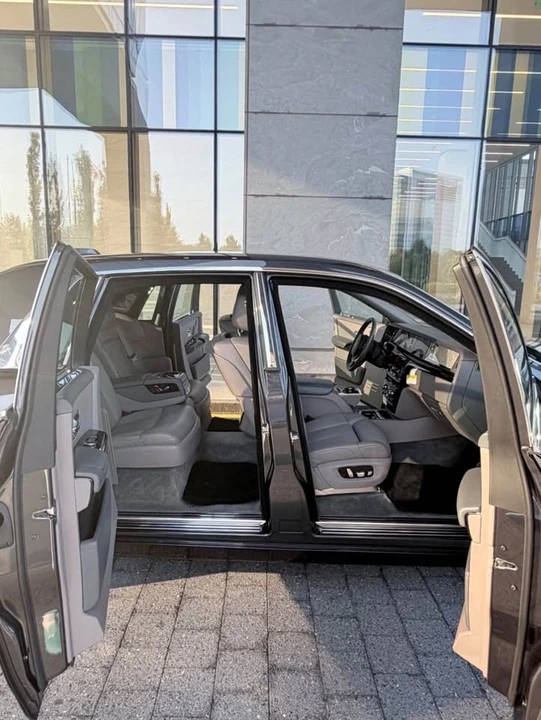 2018 Rolls-Royce Phantom VIII - Image 19 of 20